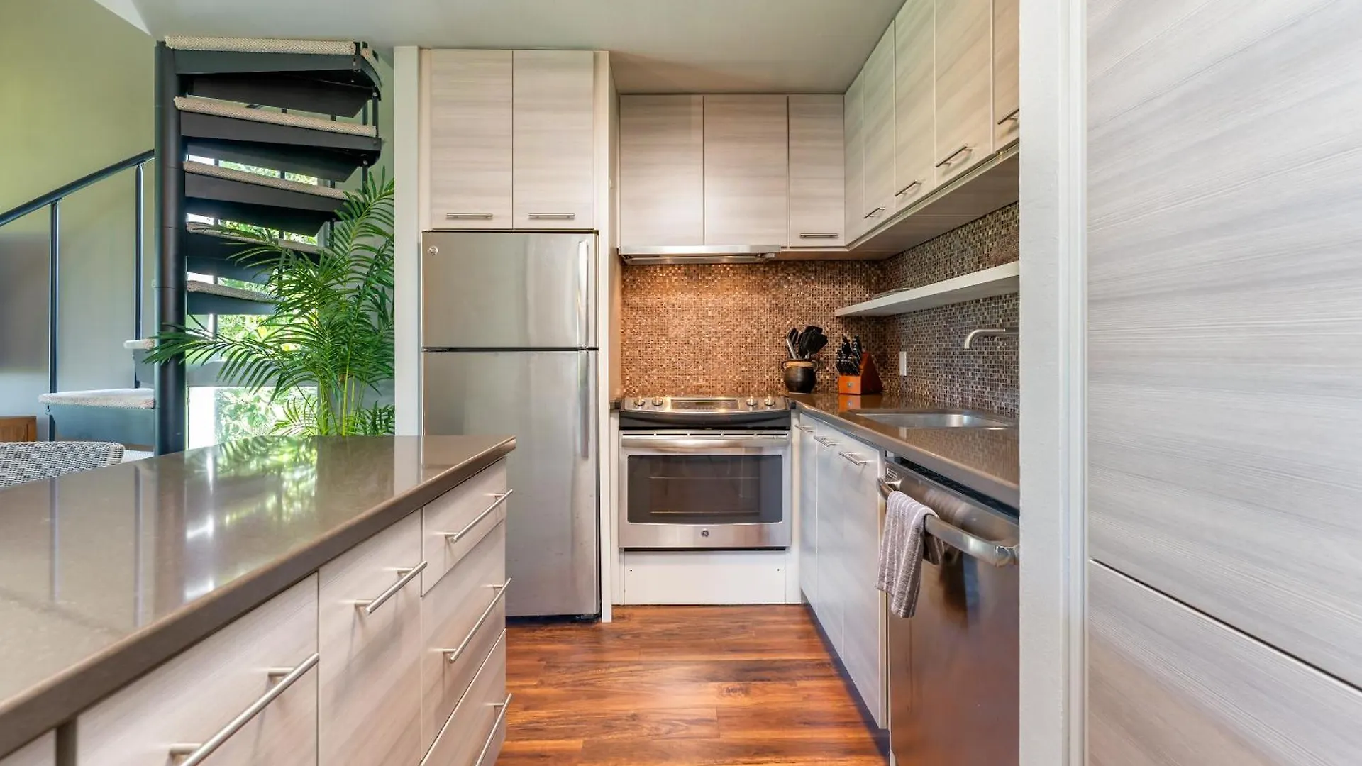 North Shore Villa - Relaxed Luxury Retreat Kahuku